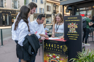 Stand accueil reboard- festival Annecy